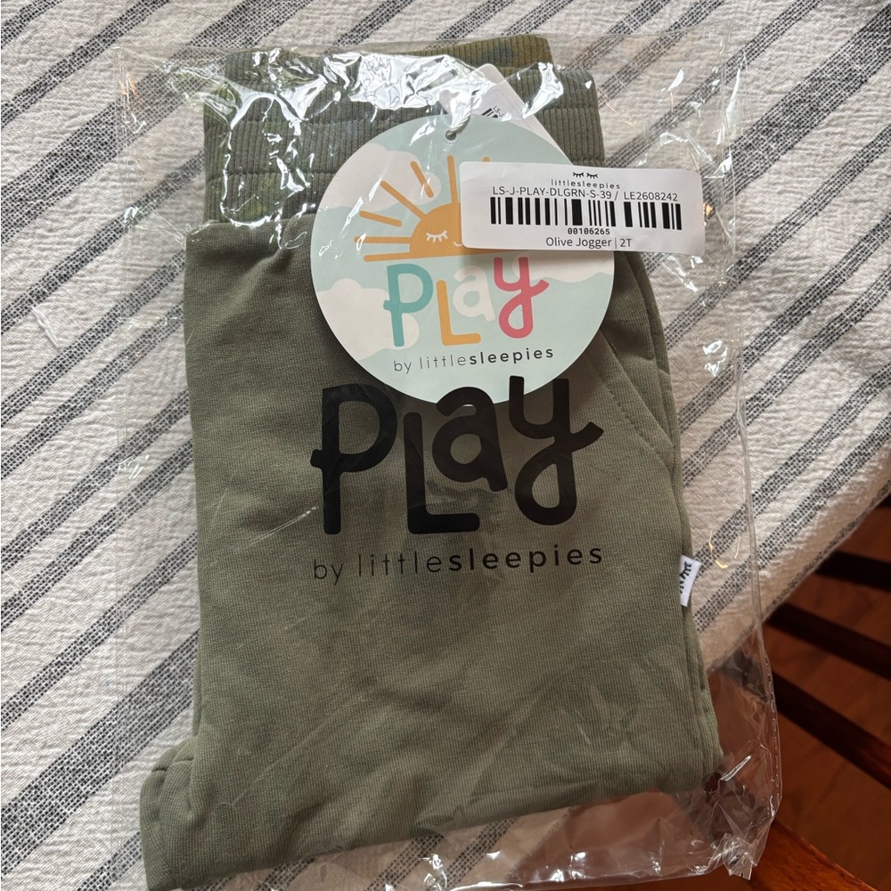 NWT little sleepies olive joggers 2T